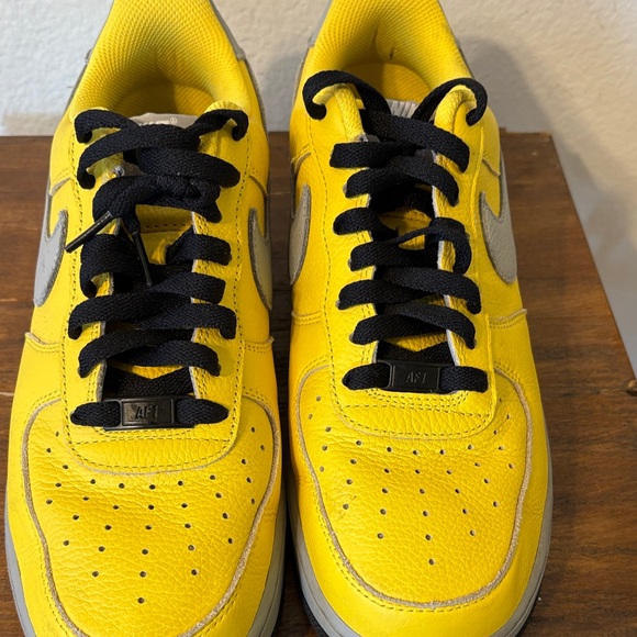 Nike custom made crypto XRP Yellow and Black Athletic Shoes - Picture 5 of 8